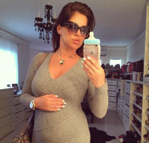 Seka Aleksić бременна в 6-я месец